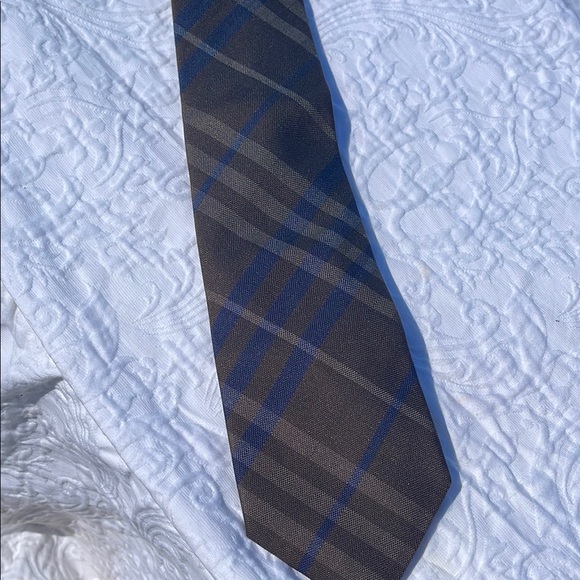 Burberry Classic check Dark Plaid Tie with Blue Accents - Picture 1 of 7